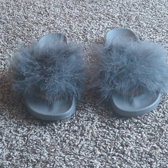 Feather Slides - Picture 6 of 6